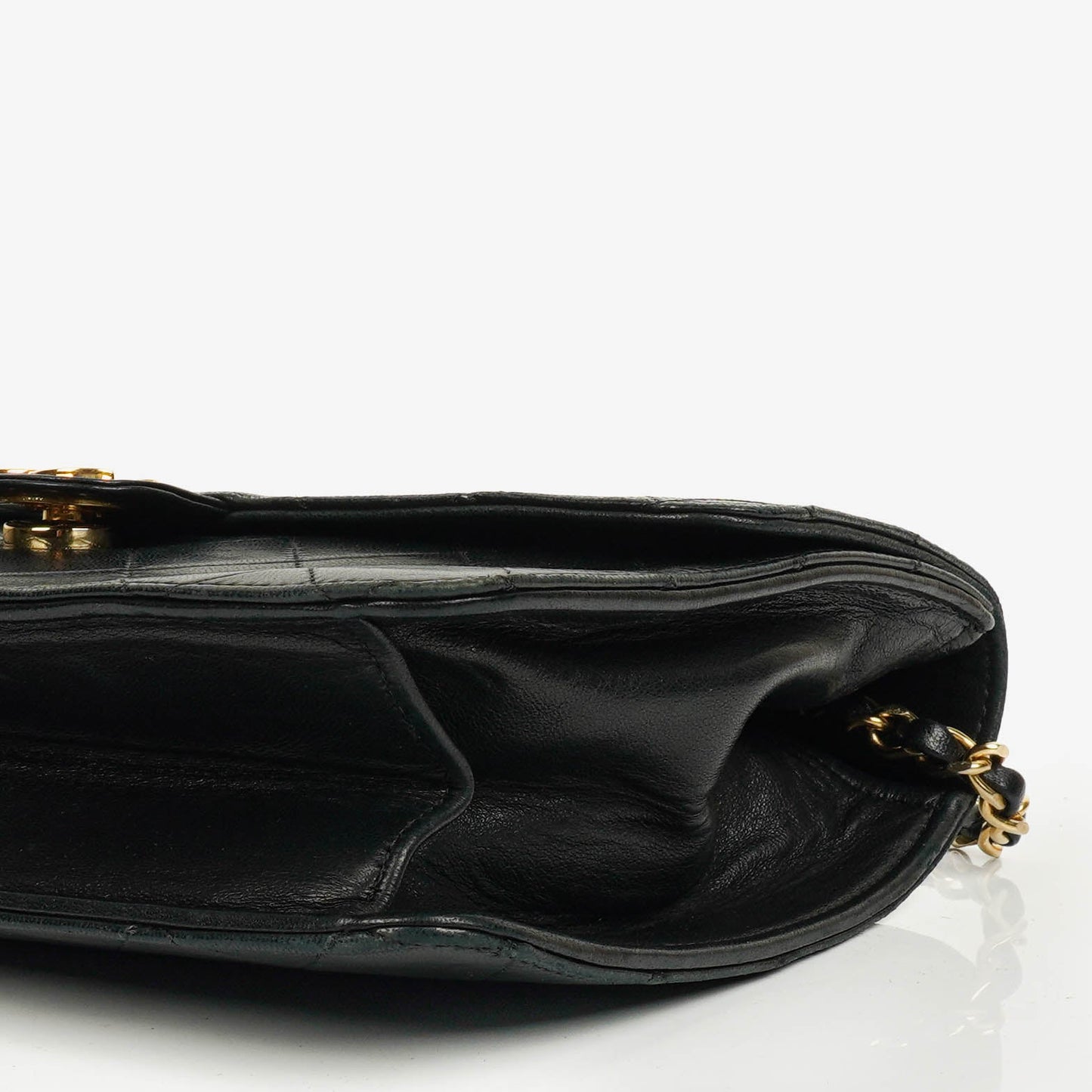 Chanel Classic Single Flap Bag aus schwarzem gestepptem Lammleder mit 24K vergoldeter Hardware