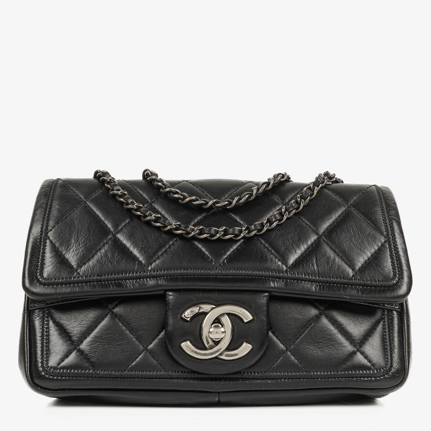 CHANEL Single Flap Bag aus schwarzem gestepptem Leder
