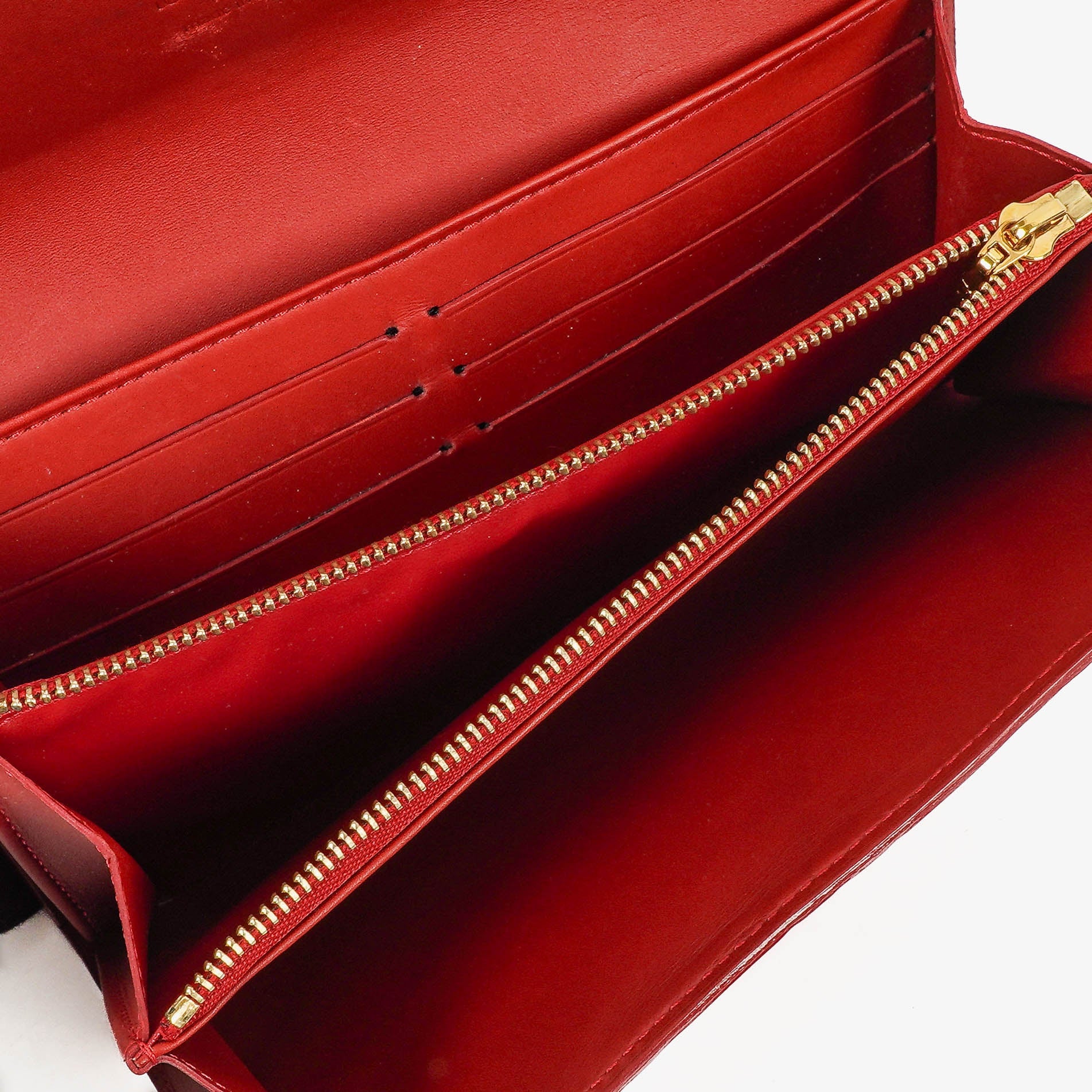 Louis Vuitton Sarah Geldbörse in Rouge Rot aus Monogram Vernis