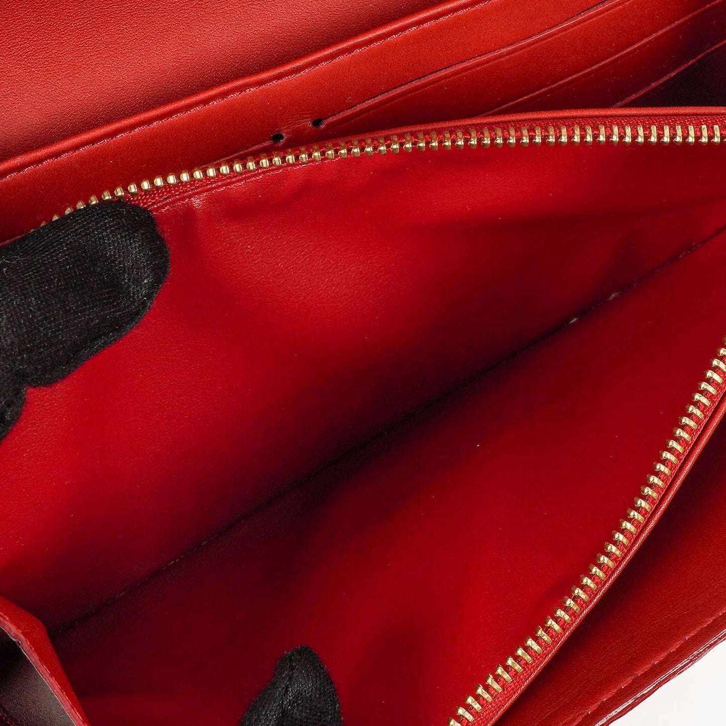 Louis Vuitton Sarah Geldbörse in Rouge Rot aus Monogram Vernis