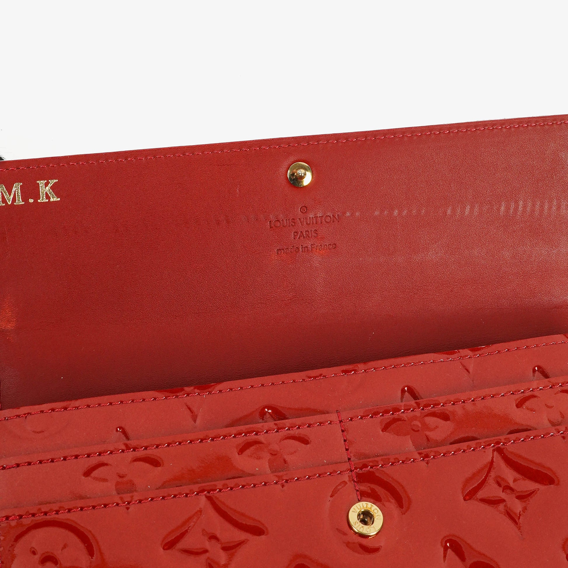 Louis Vuitton Sarah Geldbörse in Rouge Rot aus Monogram Vernis
