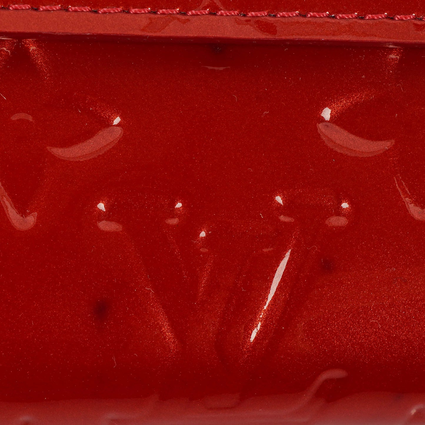 Louis Vuitton Sarah Geldbörse in Rouge Rot aus Monogram Vernis