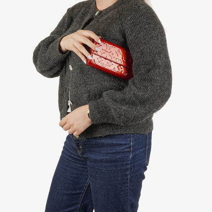 Louis Vuitton Sarah Geldbörse in Rouge Rot aus Monogram Vernis
