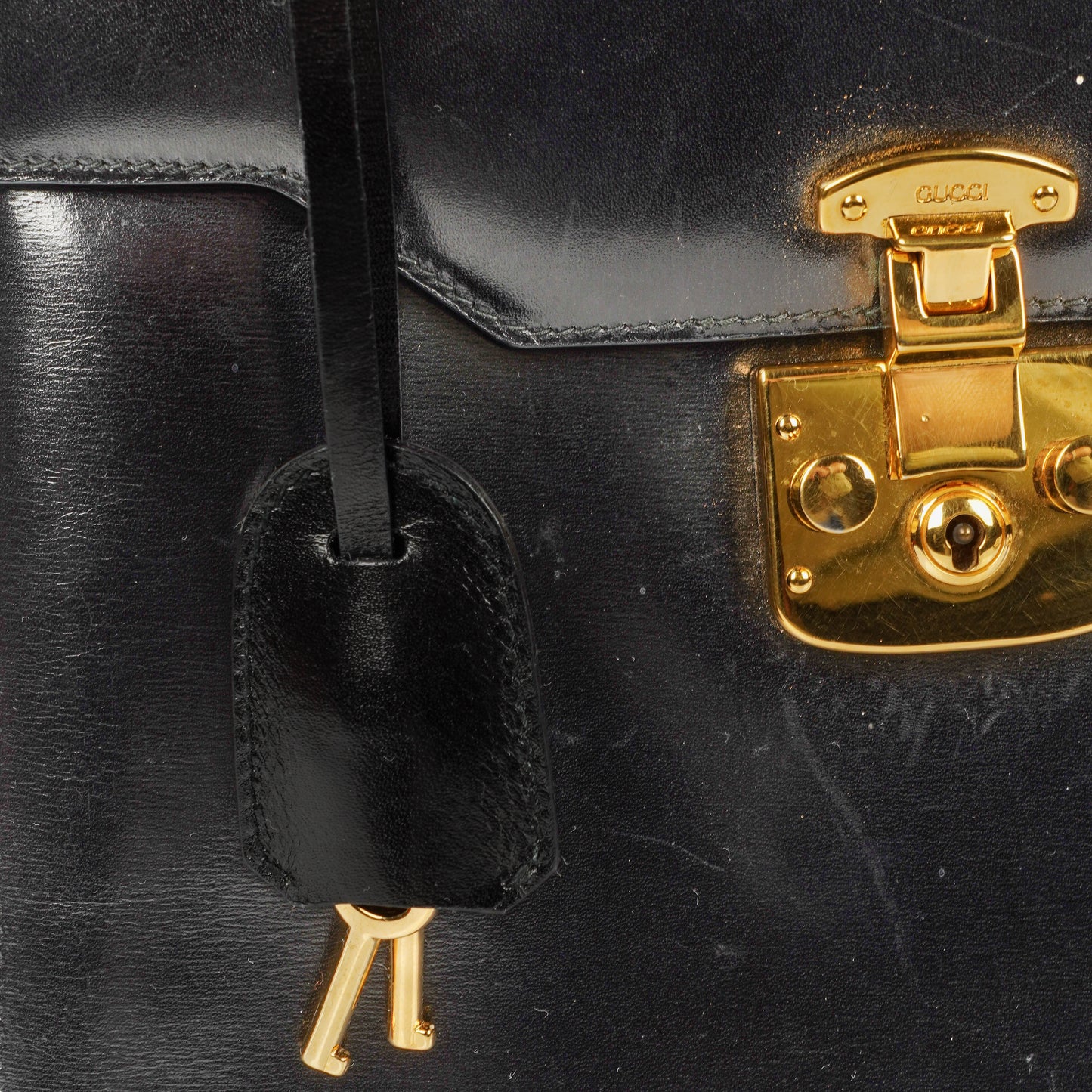 Gucci Vintage Lady Lock Tasche aus glänzendem schwarzem Leder