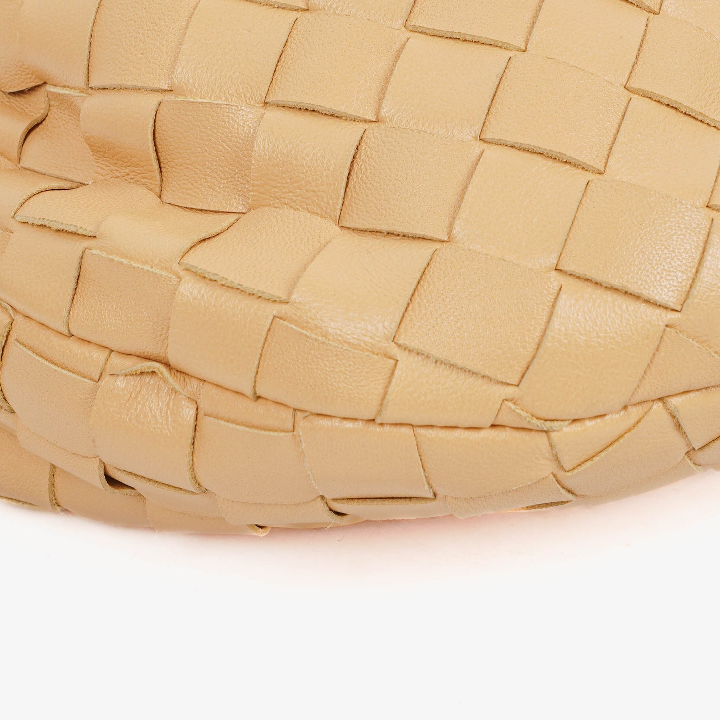 Bottega Veneta Mini Jodie Tasche aus beigem Leder