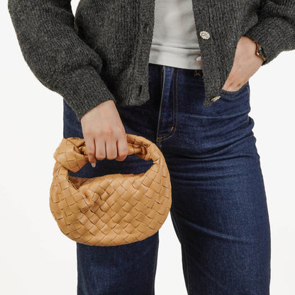 Bottega Veneta Mini Jodie Tasche aus beigem Leder