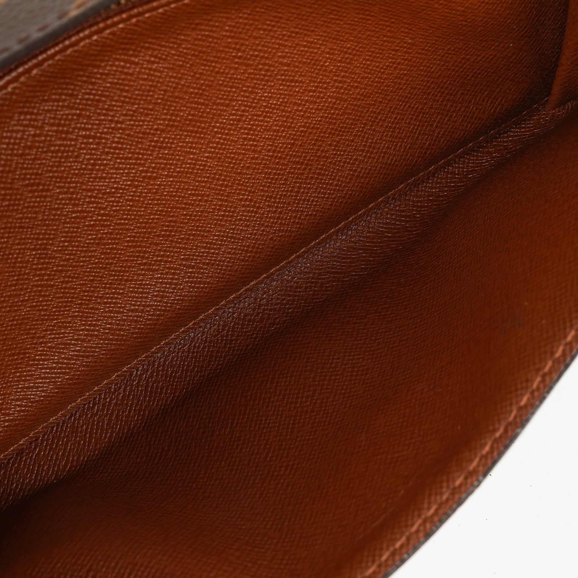 Louis Vuitton Sarah Geldbörse aus Monogram Canvas