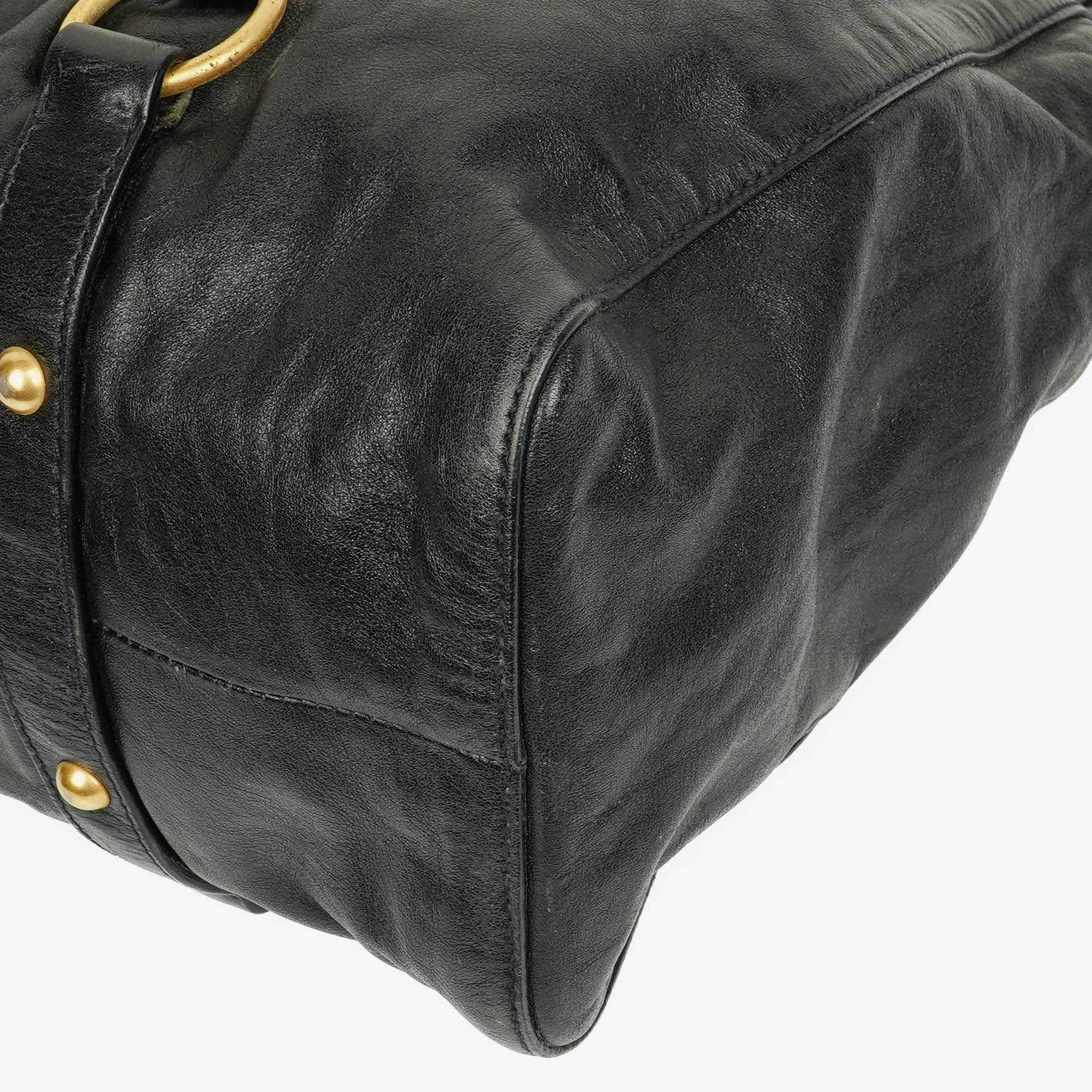 Miu Miu Vitello Satchel Tasche in Schwarz