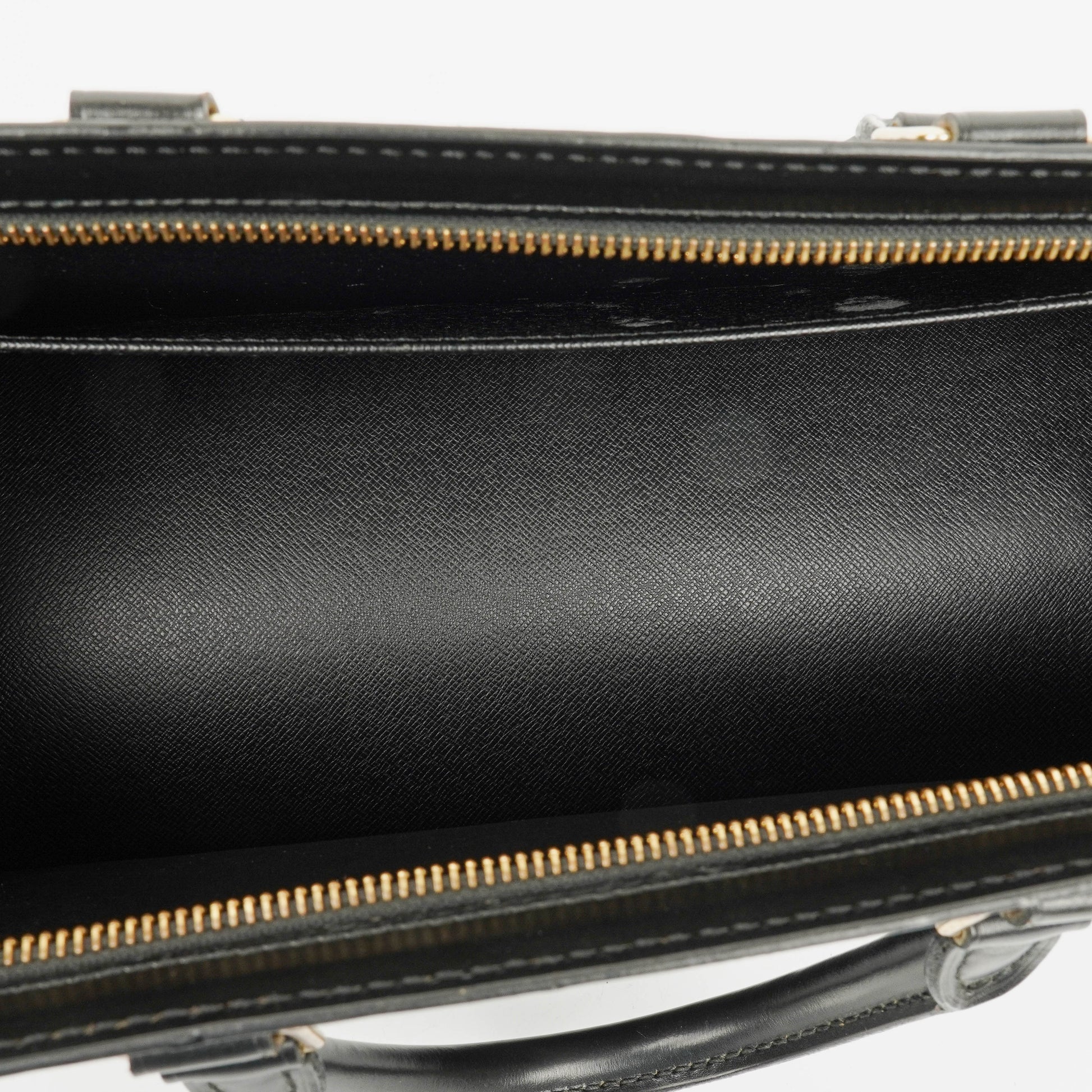 Louis Vuitton Sac Triangle Tasche aus schwarzem Epi-Leder