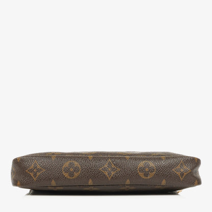 Louis Vuitton Pochette Accessoires Clutch aus Monogram Canvas