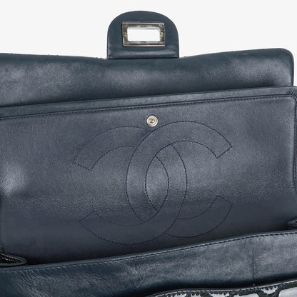 CHANEL 2.55 Reissue Double Flap aus Lackleder mit Ruthenium-Hardware