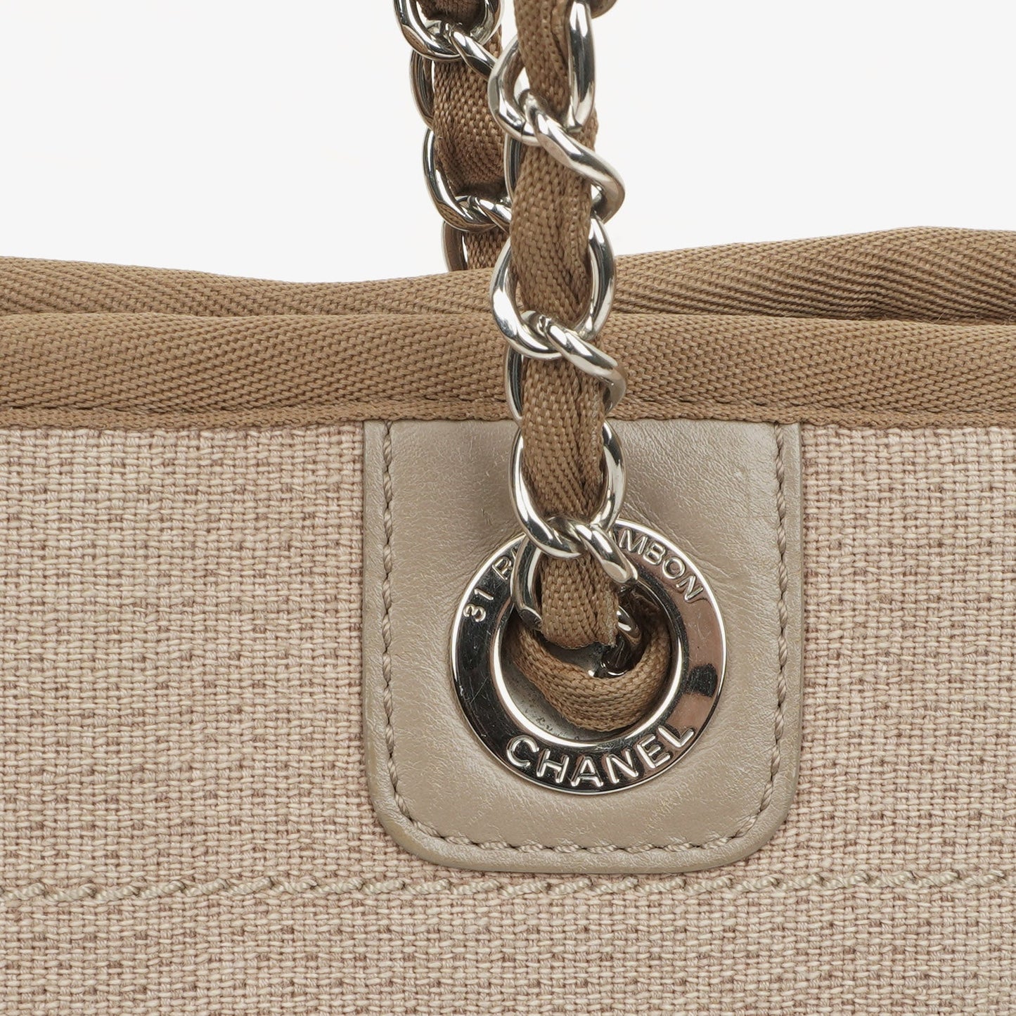 Chanel North/South Deauville Shopping Tote aus beigem Canvas