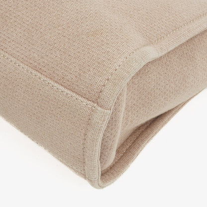 Chanel North/South Deauville Shopping Tote aus beigem Canvas