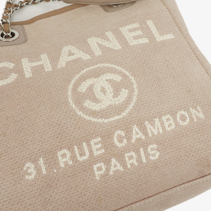 Chanel North/South Deauville Shopping Tote aus beigem Canvas