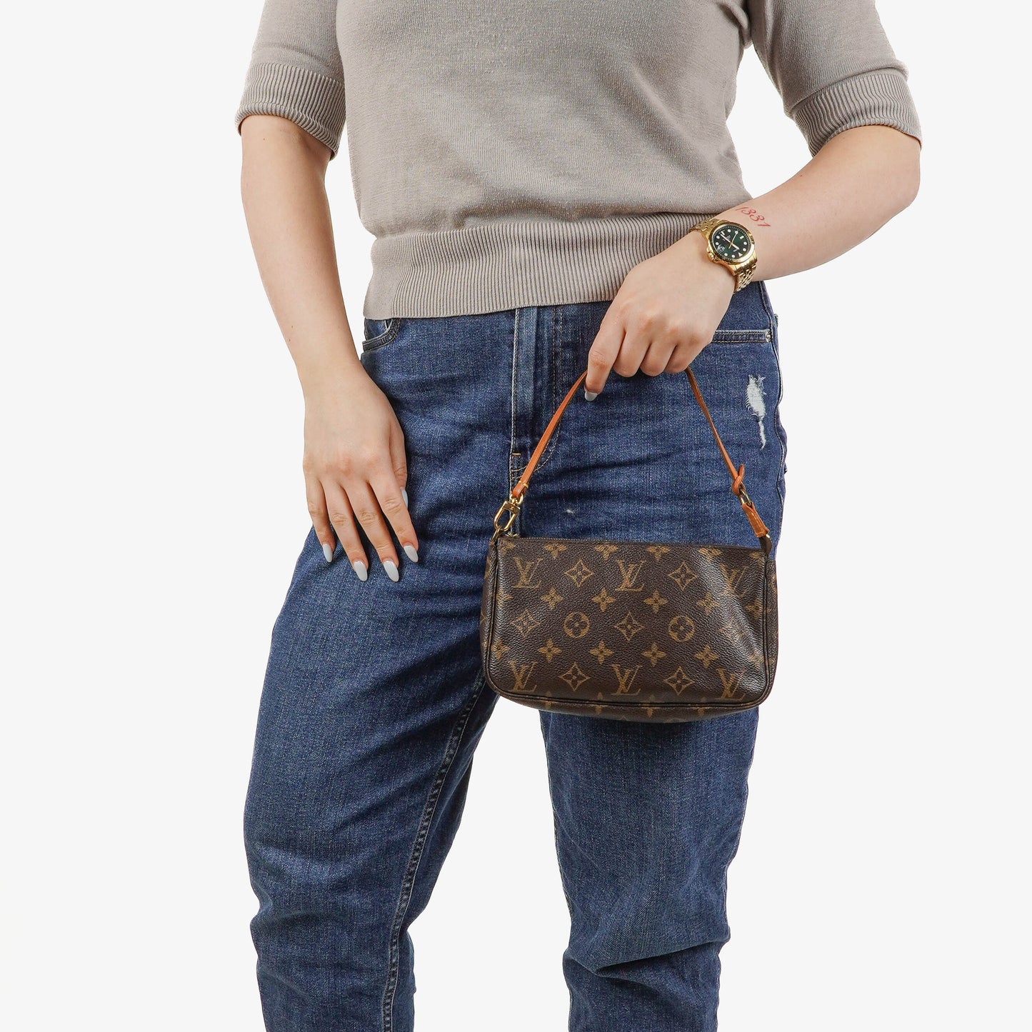Louis Vuitton Pochette Accessoires Clutch aus Monogram Canvas