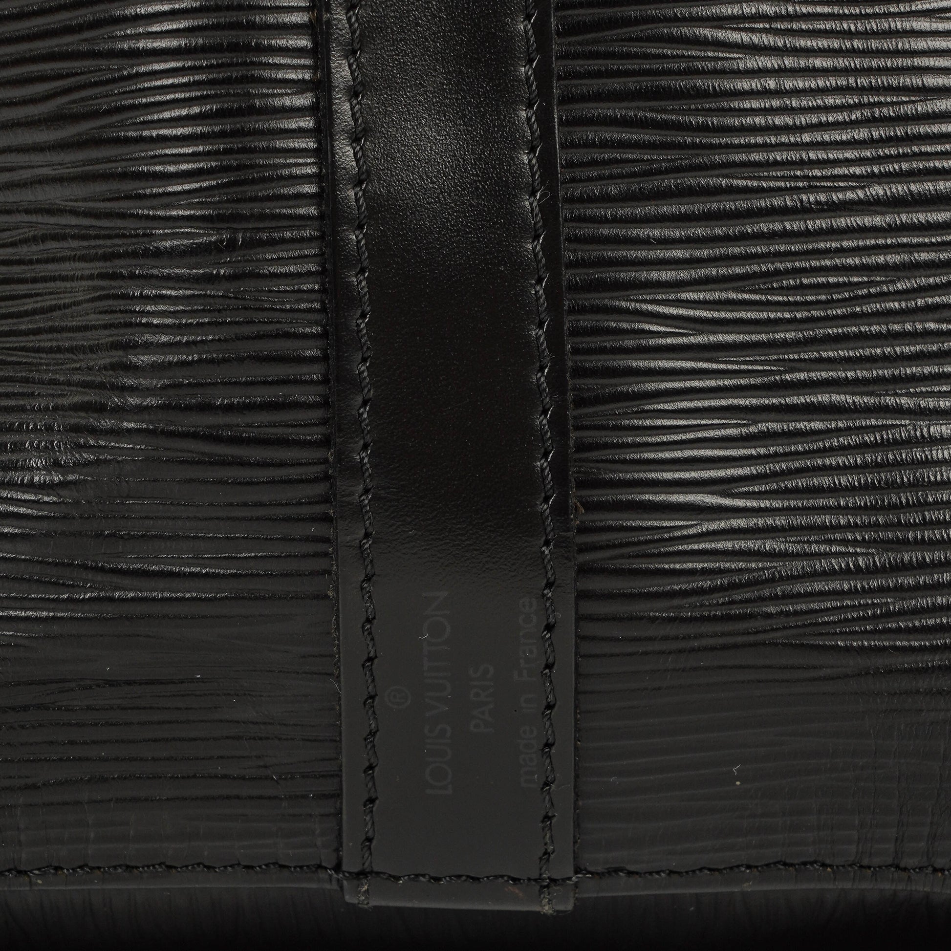 Louis Vuitton Petit Noe Schultertasche aus schwarzem Epi Leder