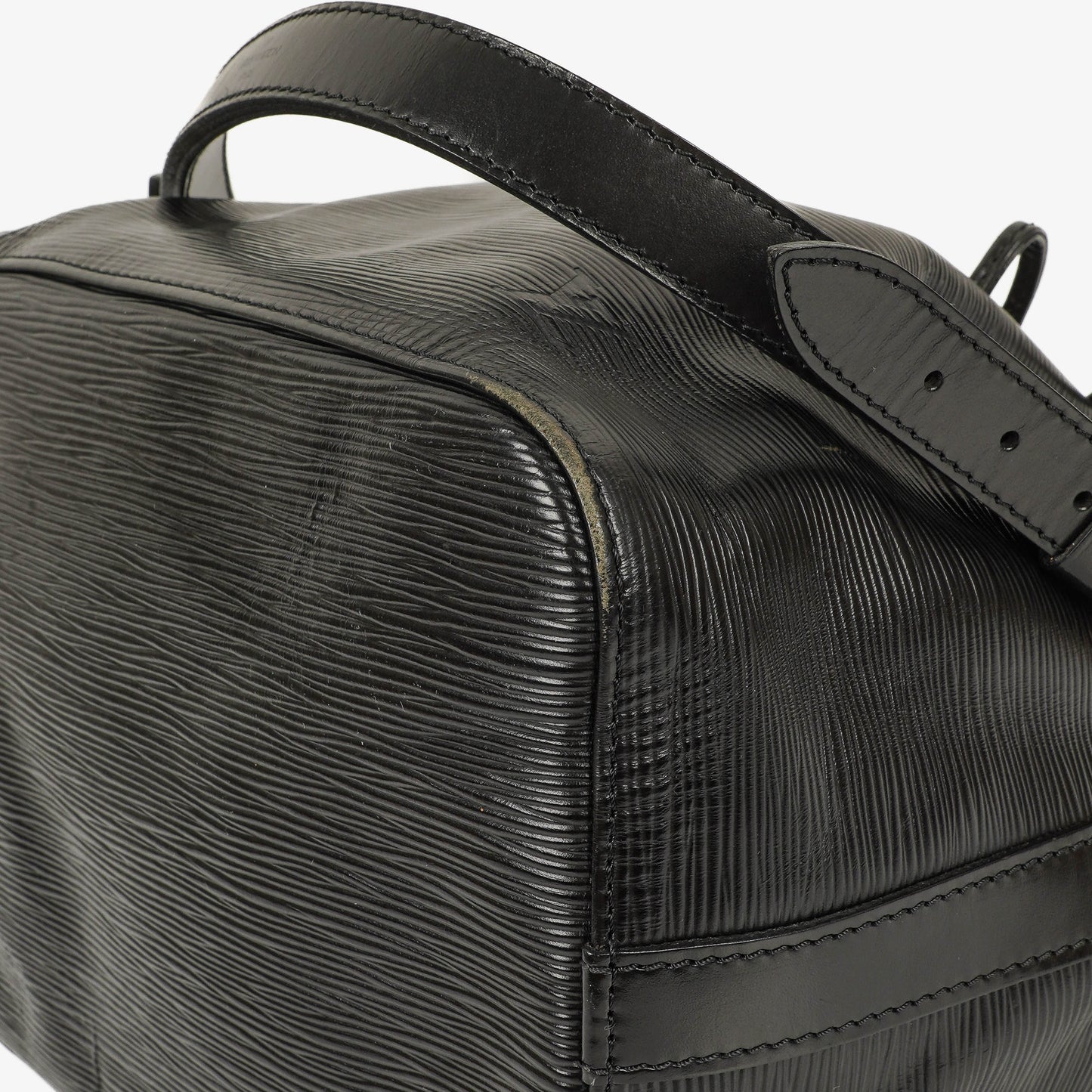 Louis Vuitton Petit Noe Schultertasche aus schwarzem Epi Leder