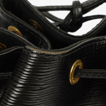Louis Vuitton Petit Noe Schultertasche aus schwarzem Epi Leder