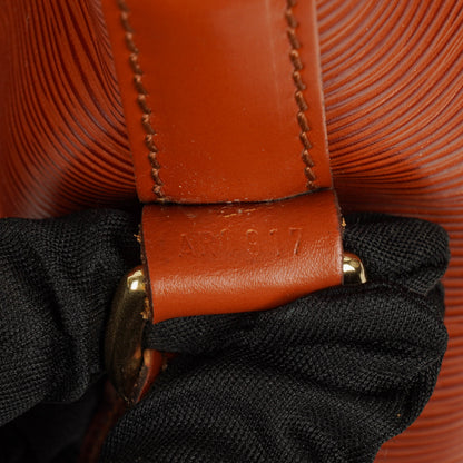 Louis Vuitton Petit Noe Schultertasche aus braunem Epi Leder