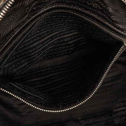 Prada Vitello Daino Antik Piombo Handtasche