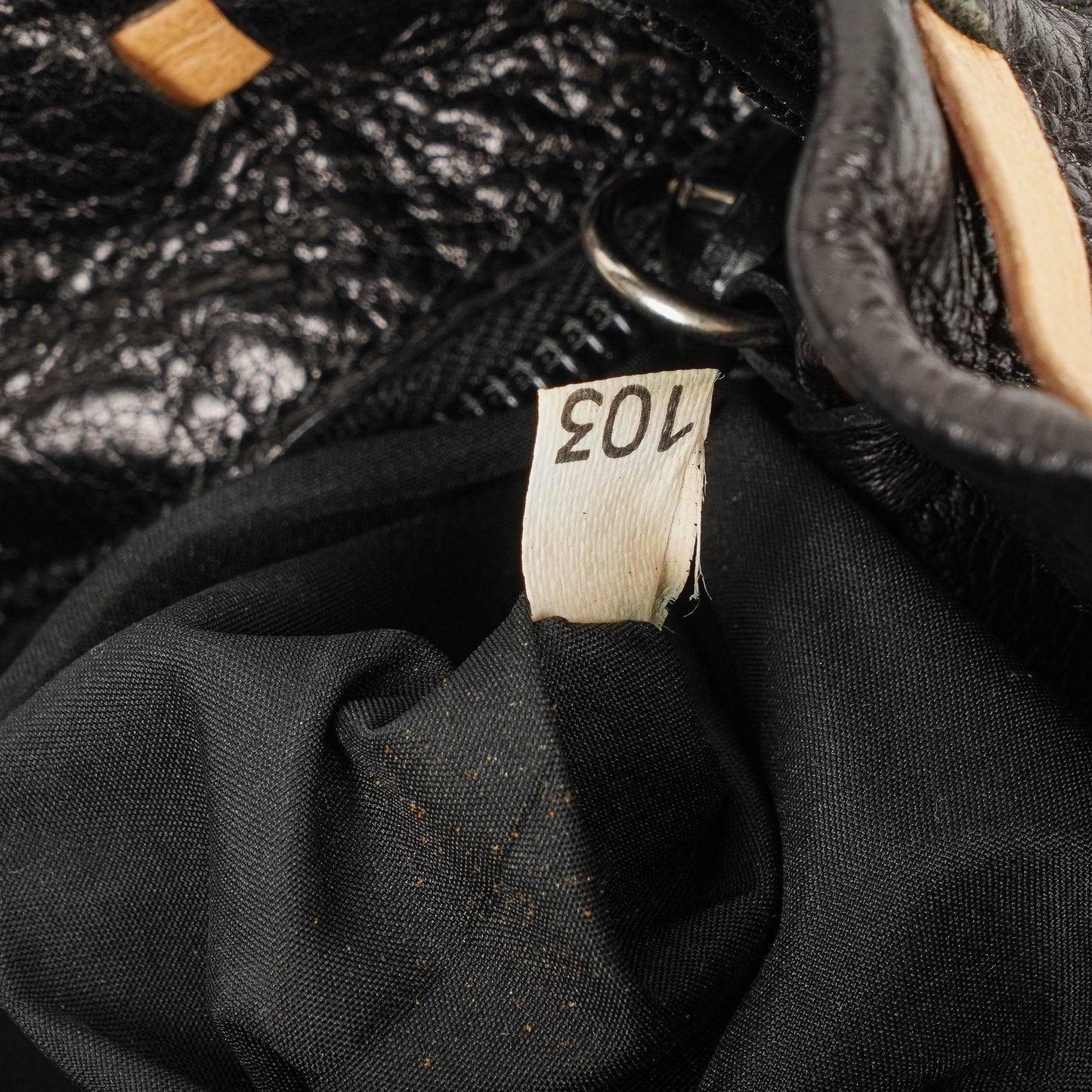 Miu Miu Shine schwarze Handtasche