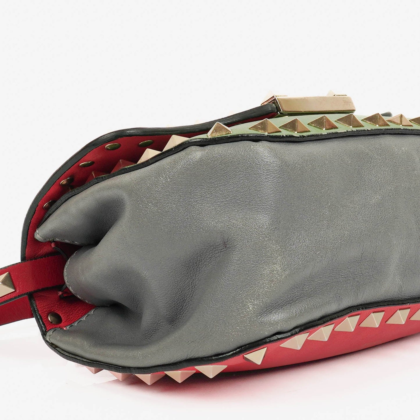 Valentino Garavani Rockstud Flip-Lock Klappentasche aus dreifarbigem Leder