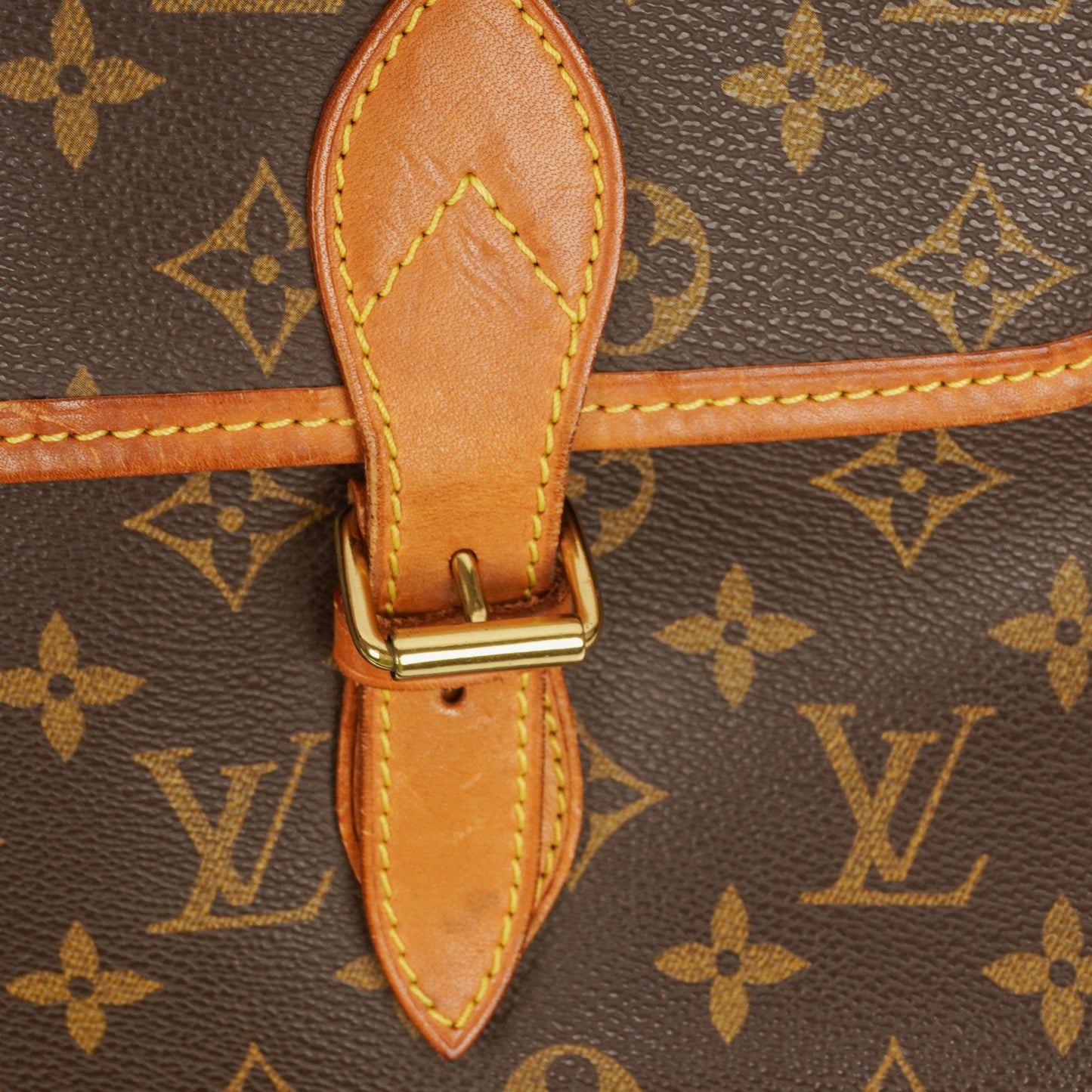 Louis Vuitton Sac Gibeciere GM Schultertasche aus Monogram Canvas