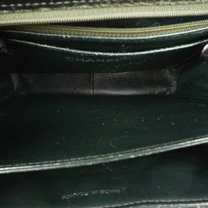 Chanel Flap Schultertasche aus olivgrünem gestepptem Samt