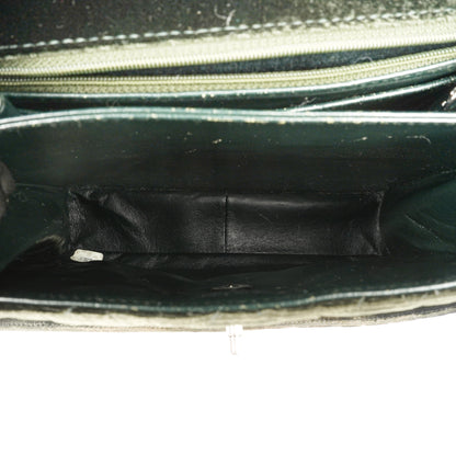 Chanel Flap Schultertasche aus olivgrünem gestepptem Samt
