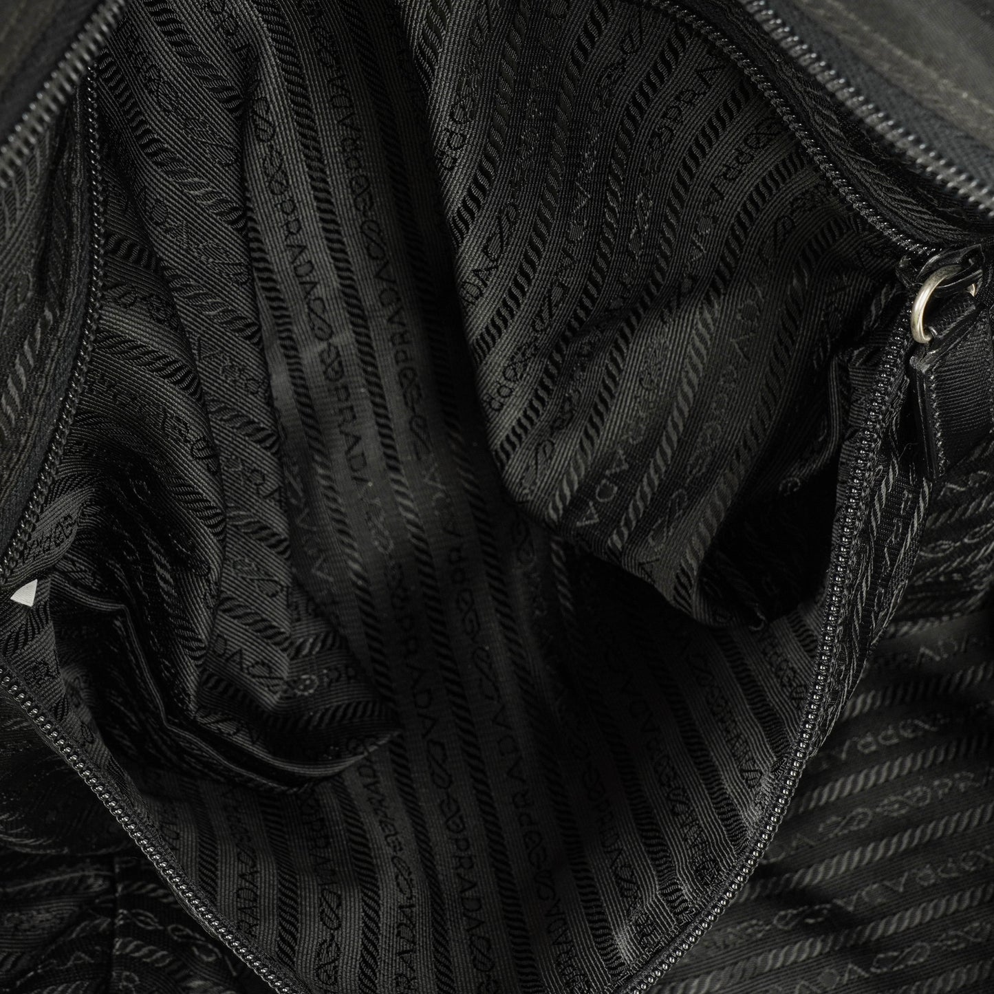 Prada Viaggio Reisetasche aus schwarzem Nylon und Nero Leder