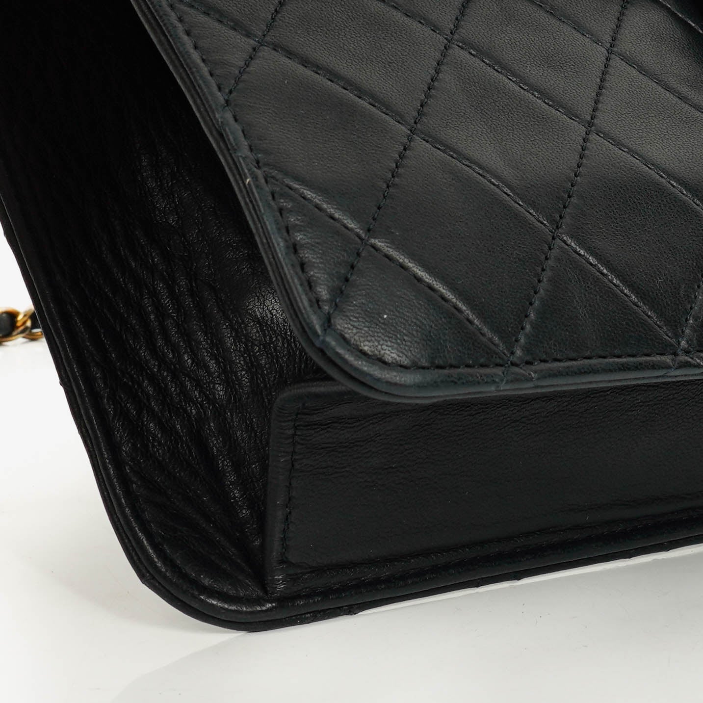 Chanel Classic Single Flap Tasche aus dunkelnavy gestepptem Lammleder mit 24K vergoldeter Hardware