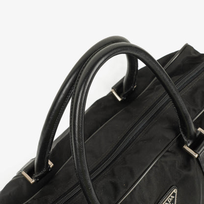 Prada Viaggio Reisetasche aus schwarzem Nylon und Nero Leder