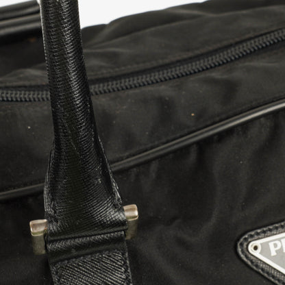 Prada Viaggio Reisetasche aus schwarzem Nylon und Nero Leder