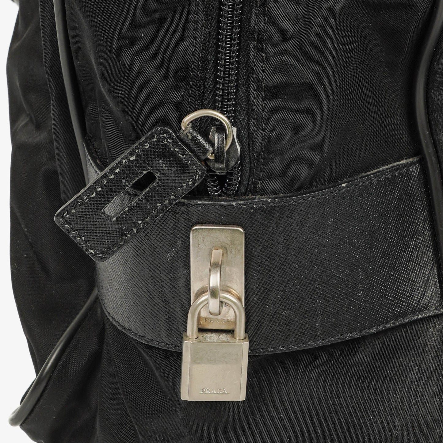 Prada Viaggio Reisetasche aus schwarzem Nylon und Nero Leder