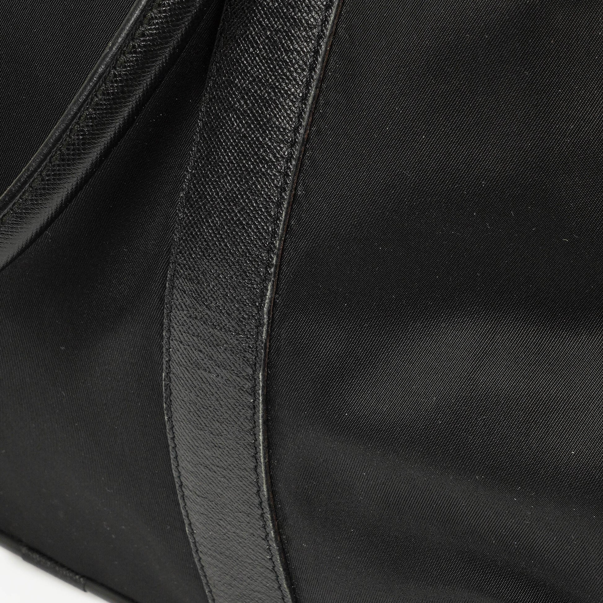 Prada Viaggio Reisetasche aus schwarzem Nylon und Nero Leder