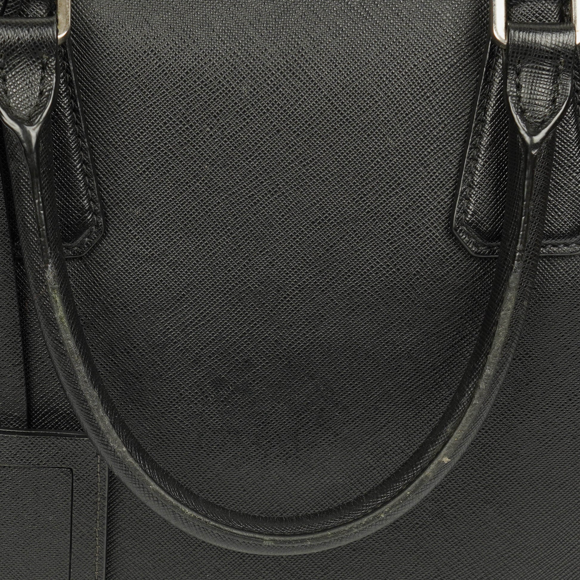 Prada Saffiano Aktentasche aus schwarzem Leder