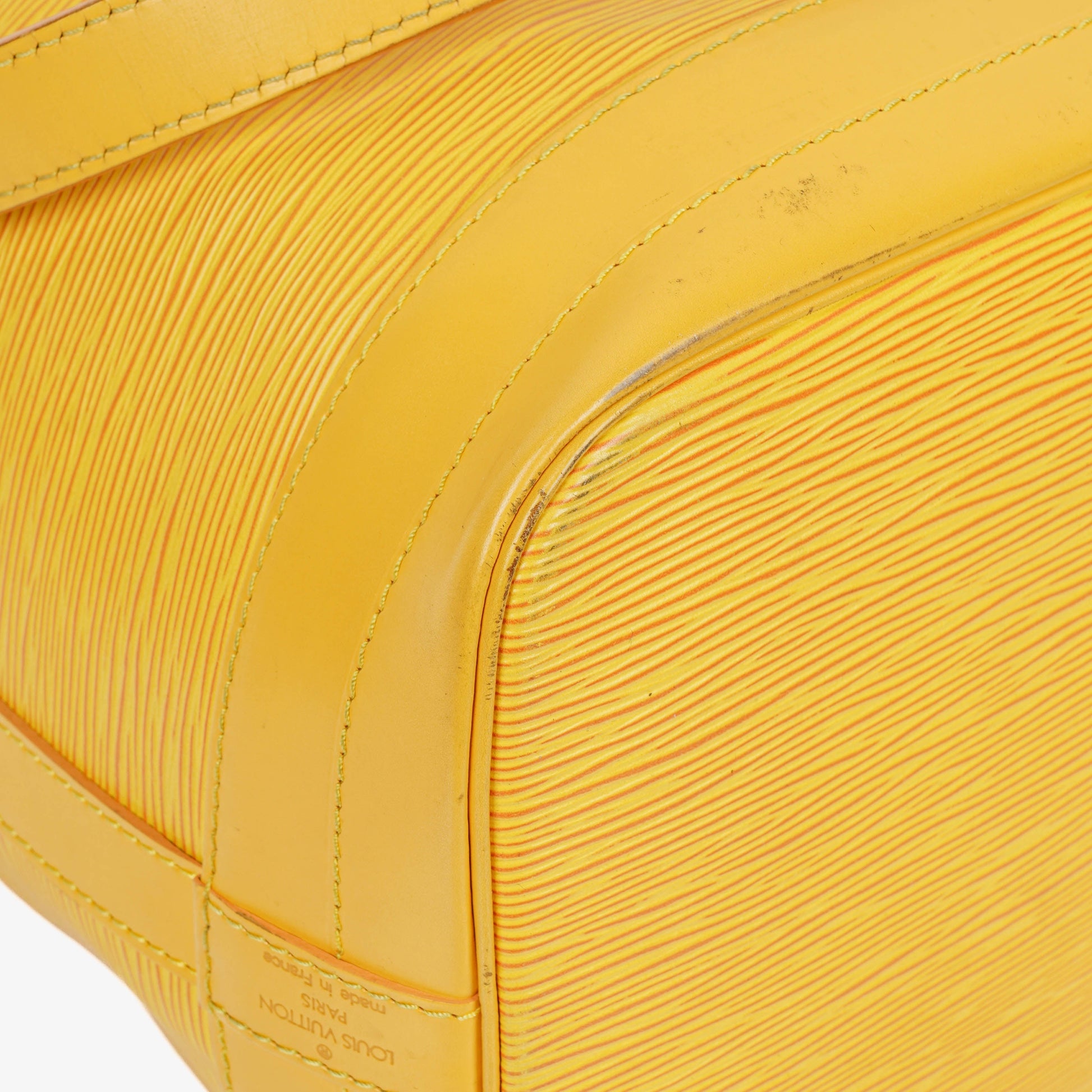 Louis Vuitton Noe Grande GM Schultertasche aus gelbem Epi-Leder