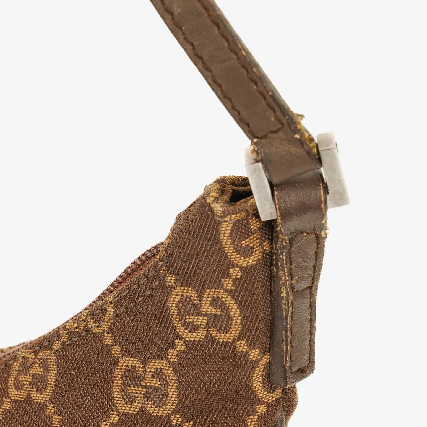 Gucci Pochette aus GG Canvas