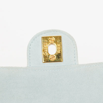 Chanel Vintage Mini Flap Tasche aus hellblauem gestepptem Wildleder