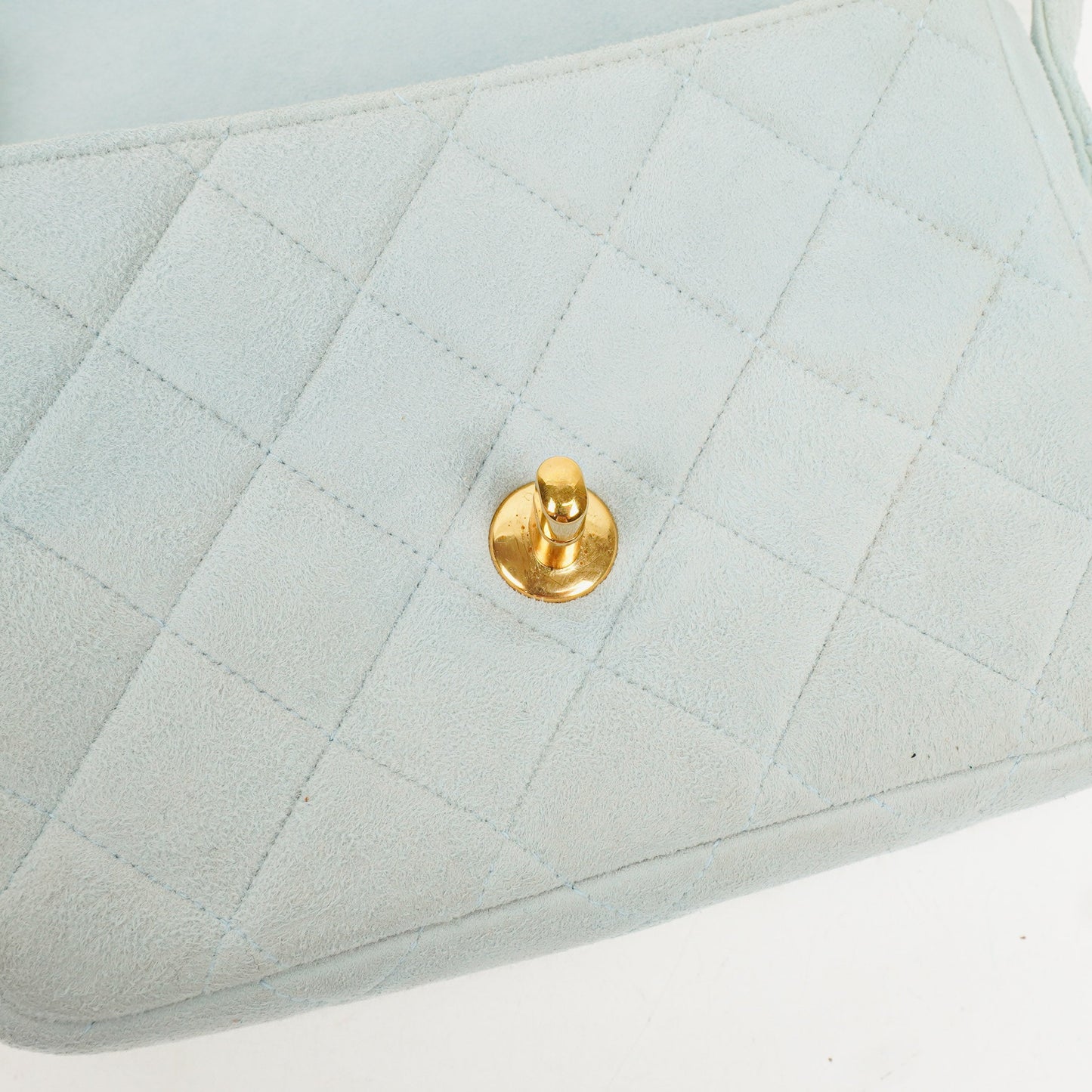 Chanel Vintage Mini Flap Tasche aus hellblauem gestepptem Wildleder