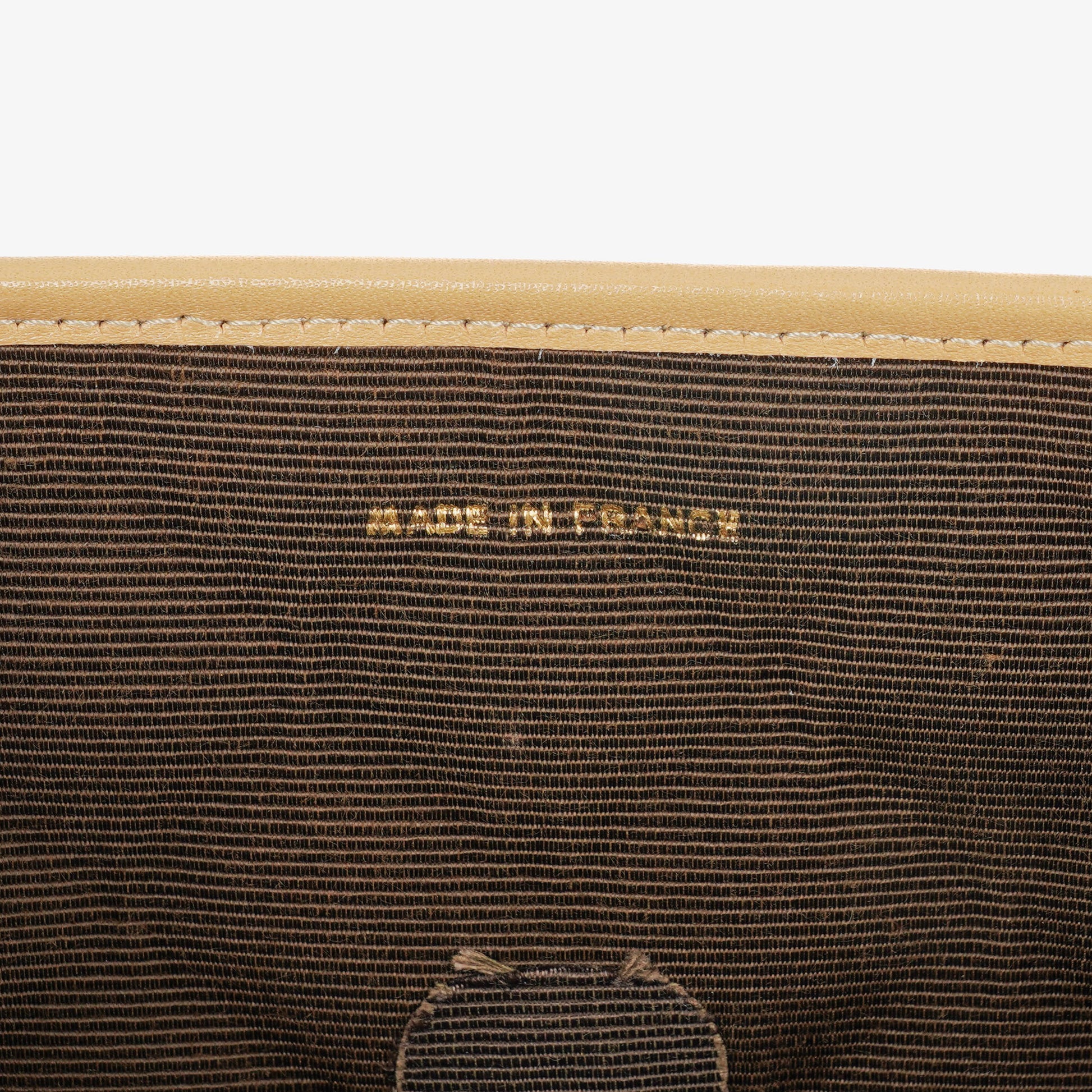 CHANEL Mini Flap Bag aus beigem gestepptem Lammleder mit 24K vergoldeten Beschlägen