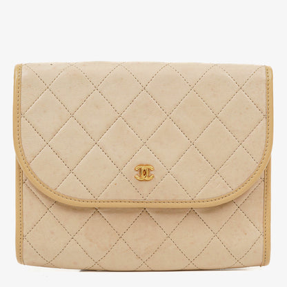 CHANEL Mini Flap Bag aus beigem gestepptem Lammleder mit 24K vergoldeten Beschlägen