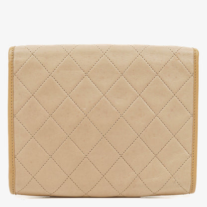 CHANEL Mini Flap Bag aus beigem gestepptem Lammleder mit 24K vergoldeten Beschlägen