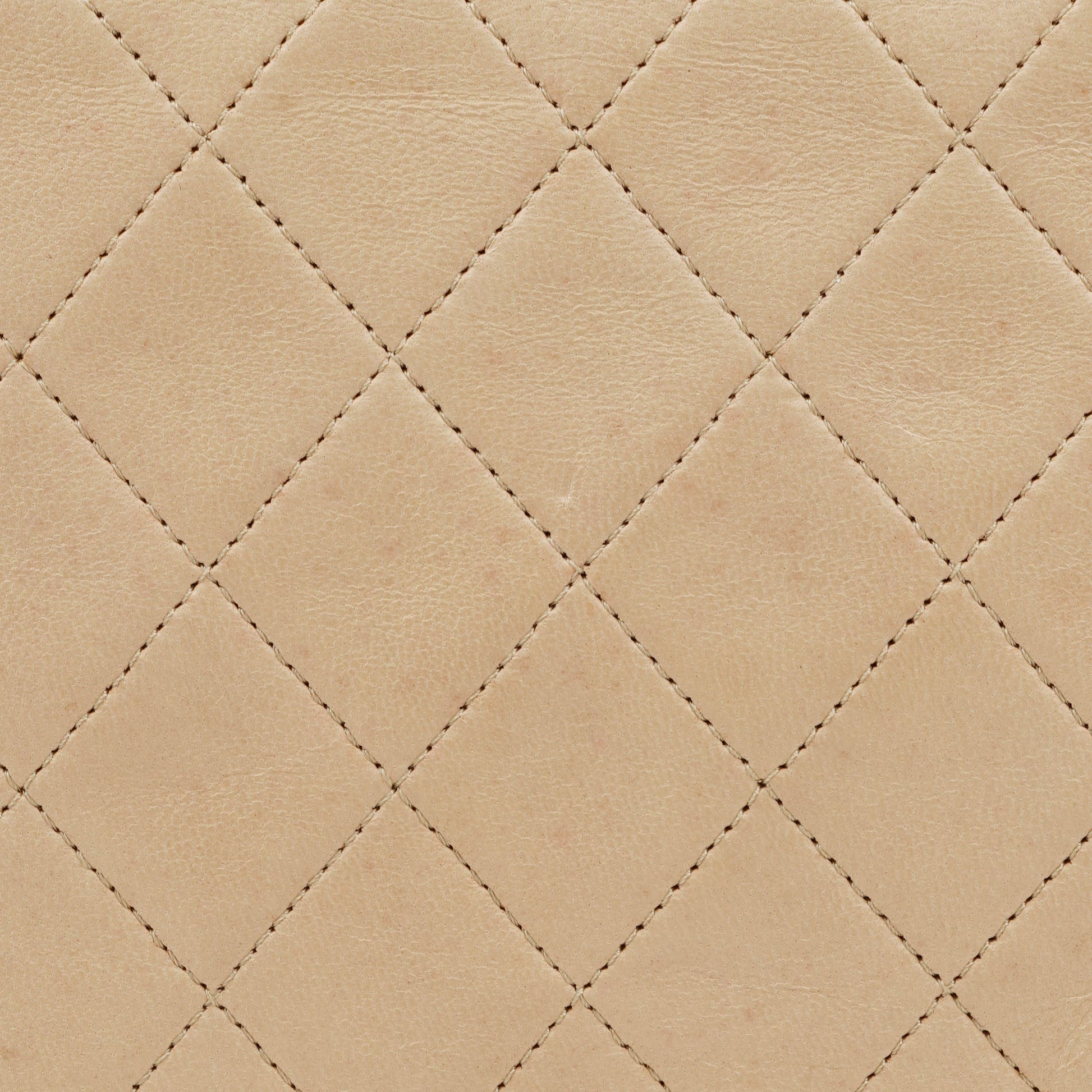 CHANEL Mini Flap Bag aus beigem gestepptem Lammleder mit 24K vergoldeten Beschlägen
