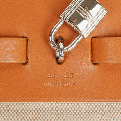 Hermès Herbag MM 2-Way Schultertasche aus Vache Hunter Criss Viking in Ecru Beige Naturel