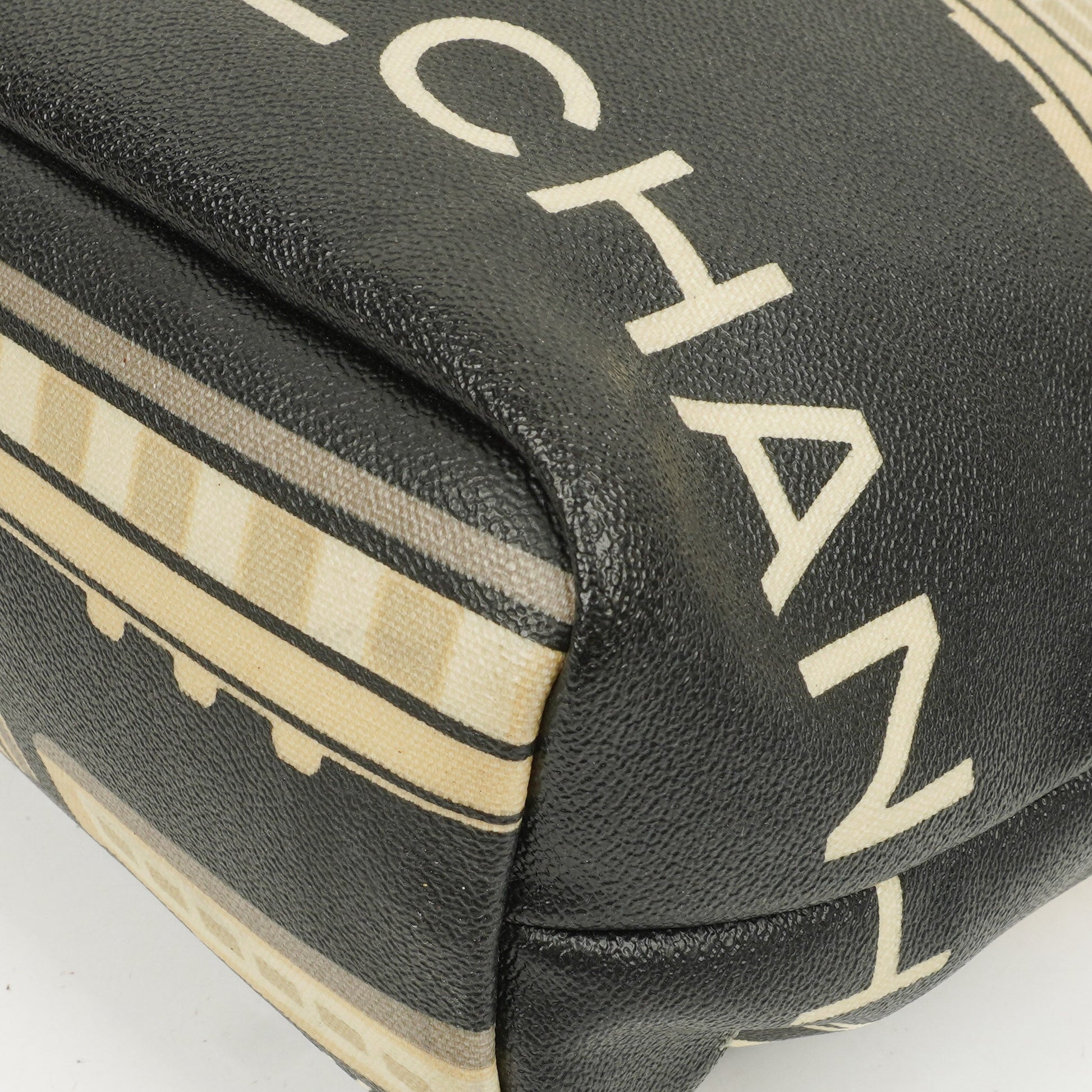 Chanel Le Train Tasche aus schwarzem beschichtetem Canvas