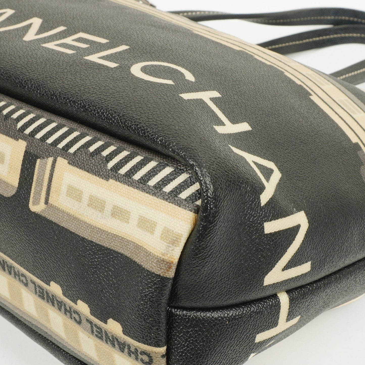 Chanel Le Train Tasche aus schwarzem beschichtetem Canvas
