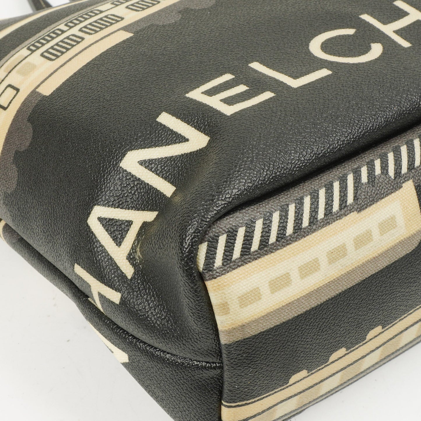 Chanel Le Train Tasche aus schwarzem beschichtetem Canvas