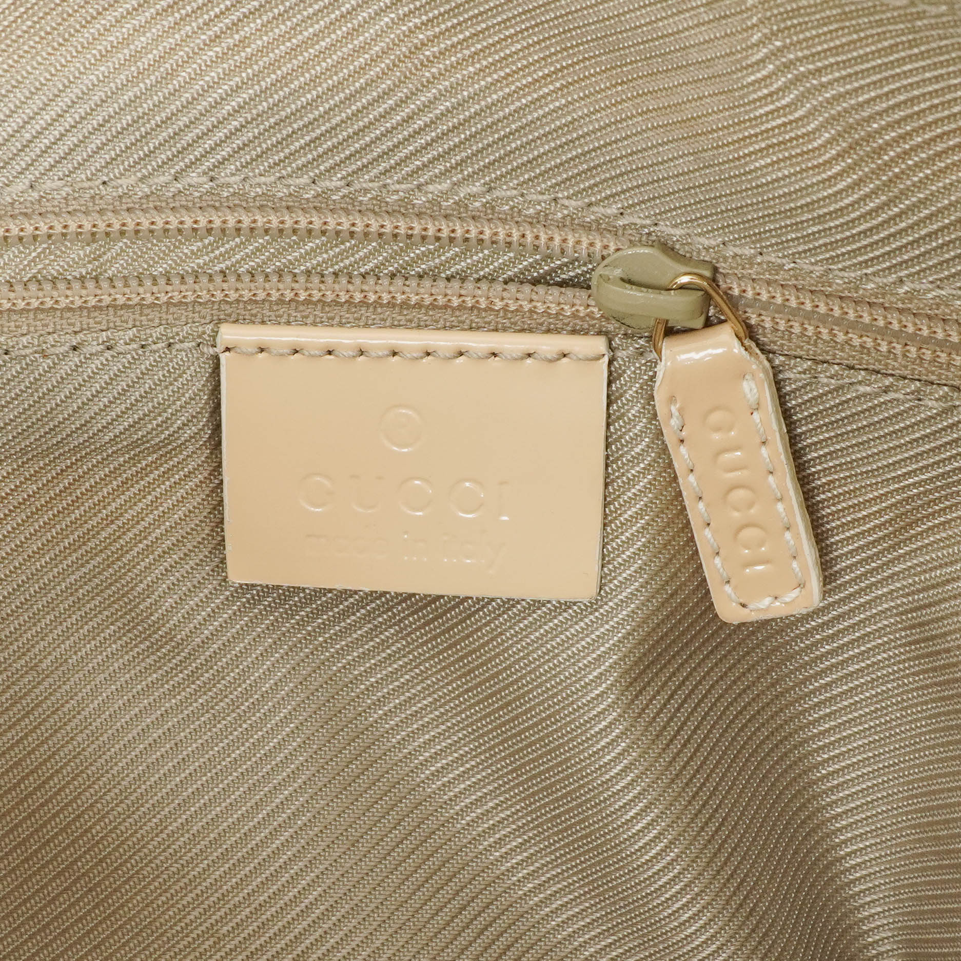 Gucci Handle Ring Hobo-Tasche aus GG Canvas