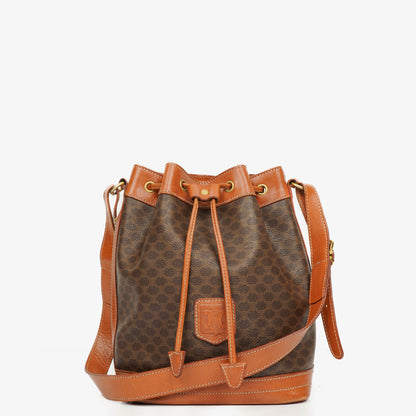 Celine Vintage Macadam Triomphe Bucket Bag mit Zugband in Braun